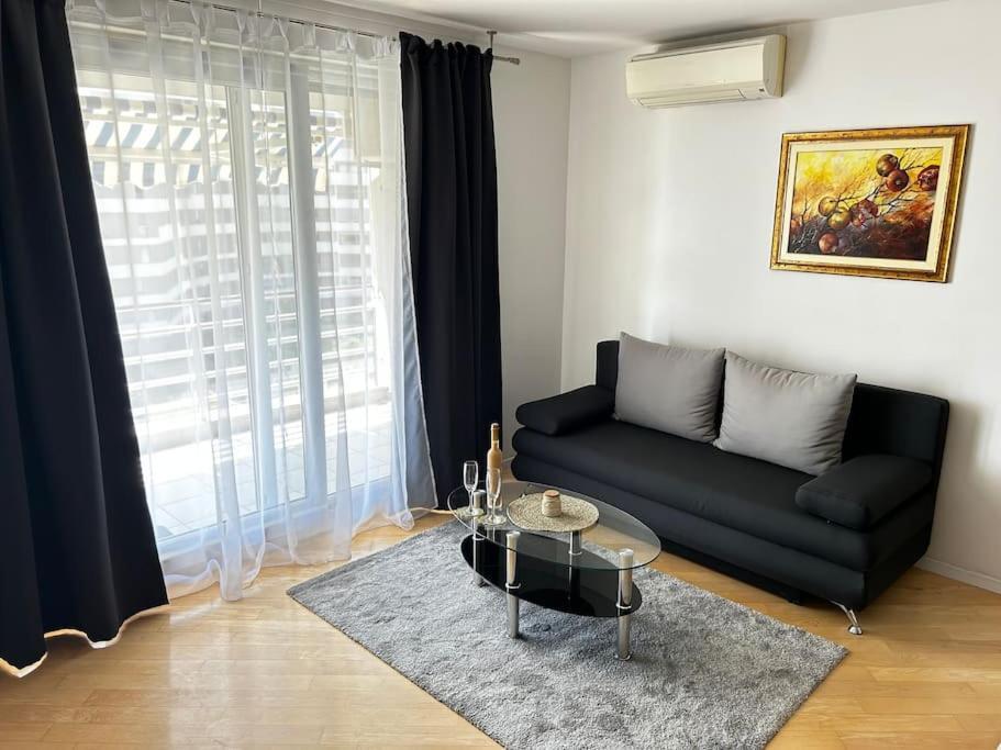 Apartman Sea View *